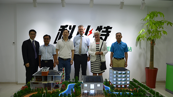 冰岛驻华大使司迪方考察尊龙凯时